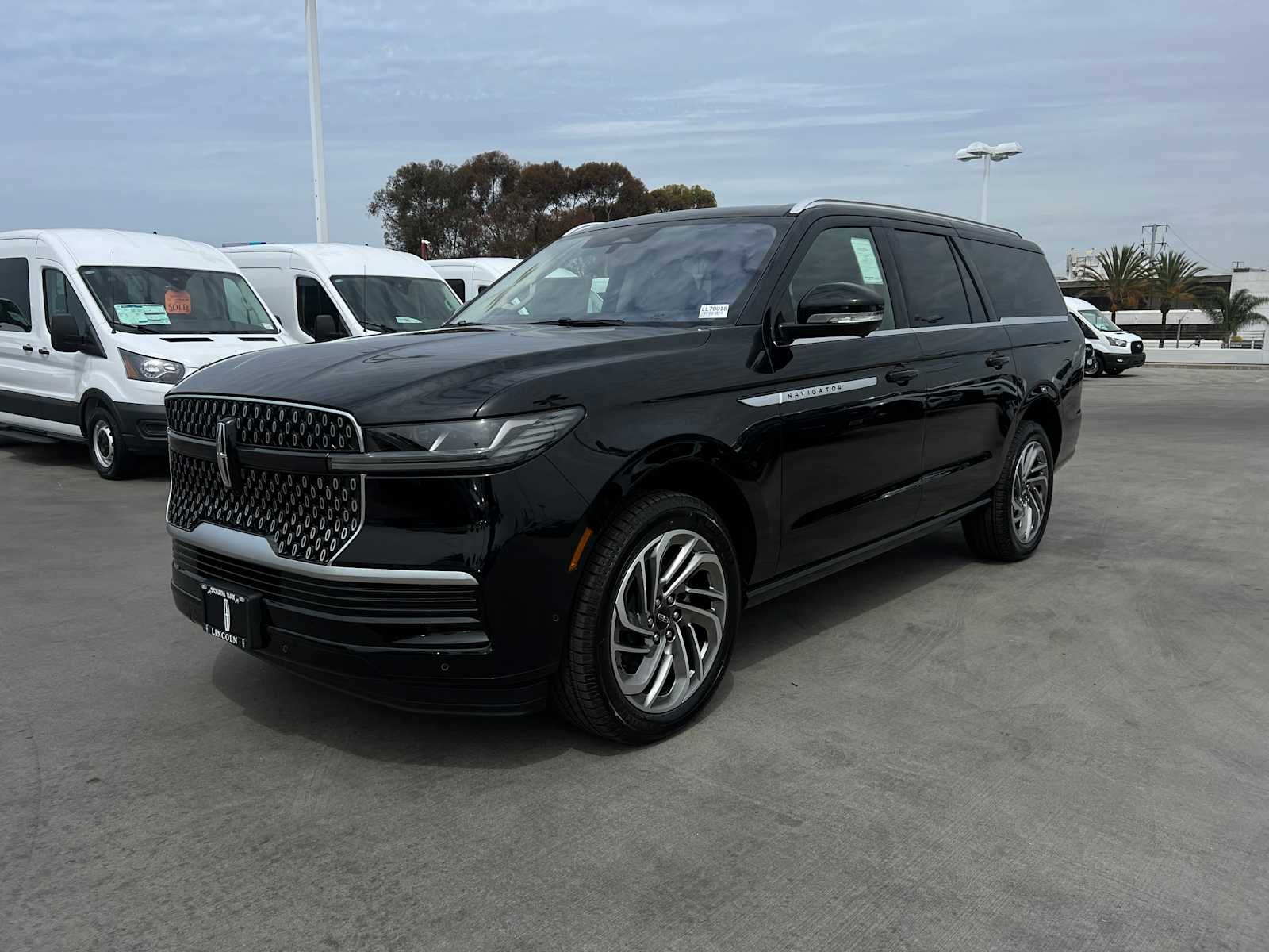 2025 Lincoln Navigator Reserve L - Photo 35