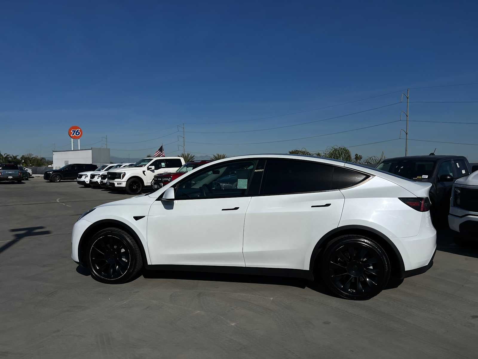 Used 2023 Tesla Model Y Long Range with VIN 7SAYGDEE8PA056970 for sale in Kansas City