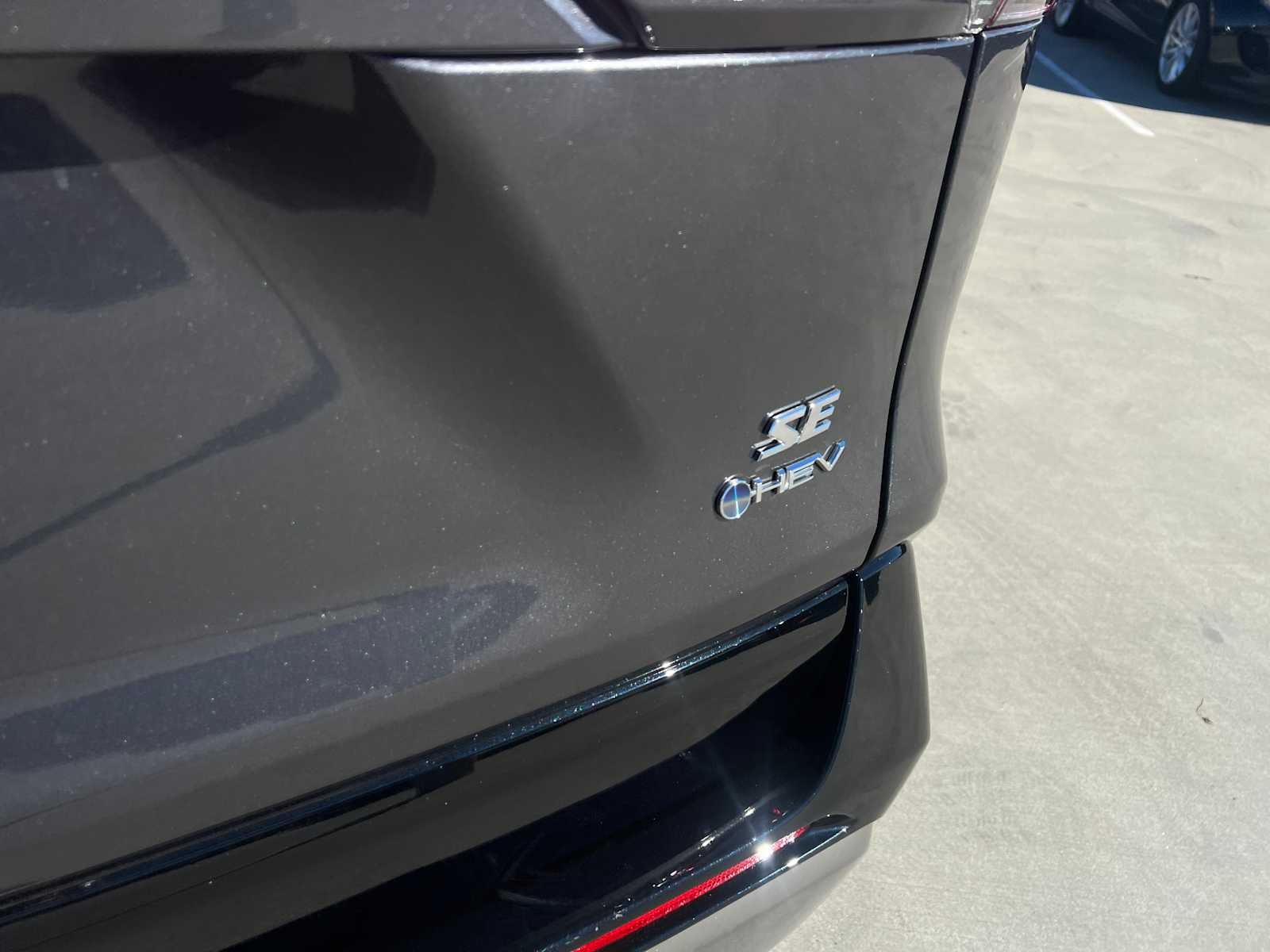 2025 Toyota RAV4 Hybrid SE