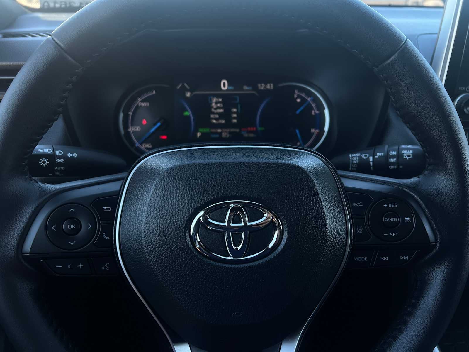 2025 Toyota RAV4 Hybrid SE