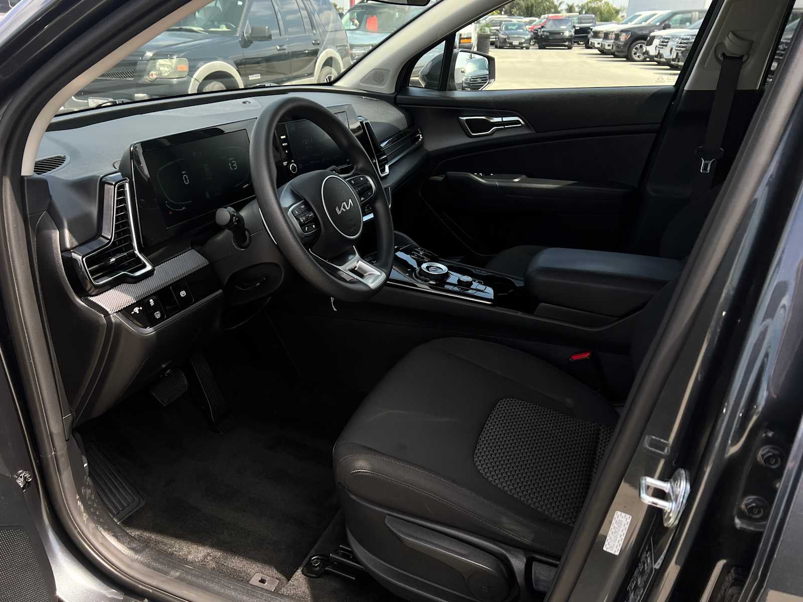 2023 Kia Sportage Hybrid LX