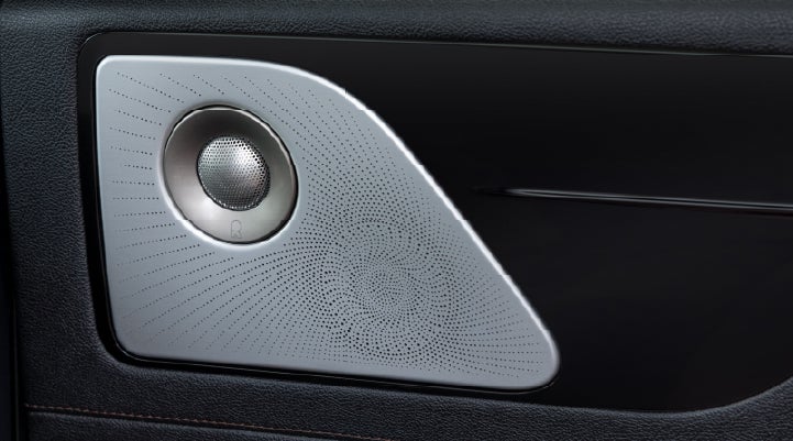 A close-up view of the available Revel® Ultima 3D Audio System. | South Bay Lincoln in Hawthorne CA