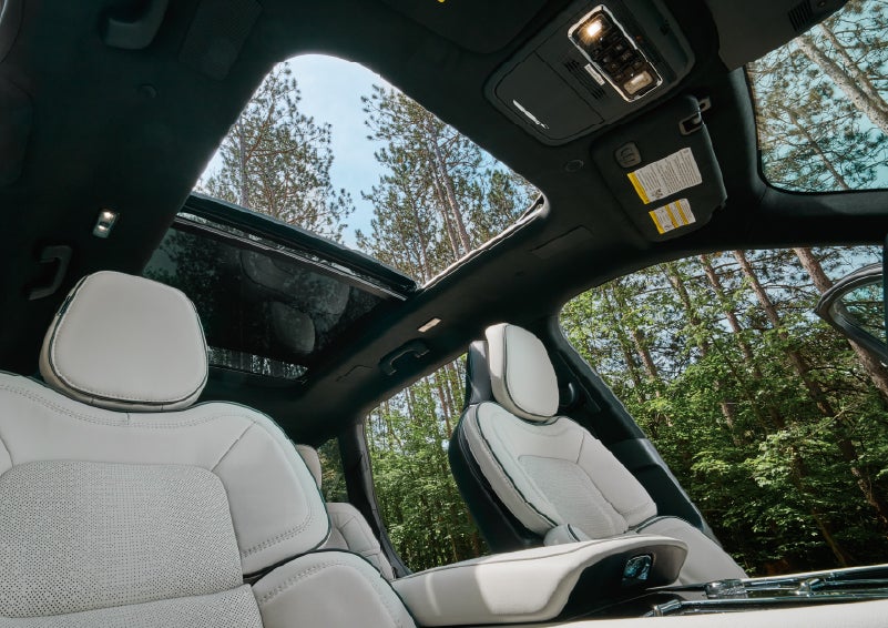 The front seats of a 2027 Lincoln Aviator® Black Label™ SUV | South Bay Lincoln in Hawthorne CA